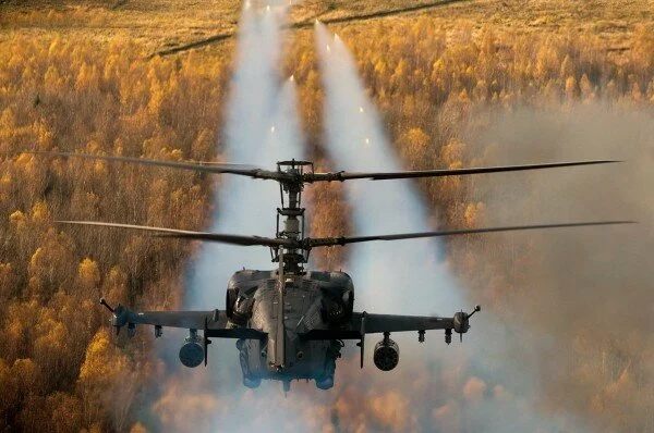 В Сети появилось новое видео ошибочного удара вертолёта Ка-52