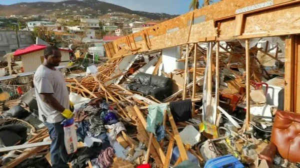 Власти Доминиканы рекомендуют местным жителям эвакуироваться из-за урагана «Мария»