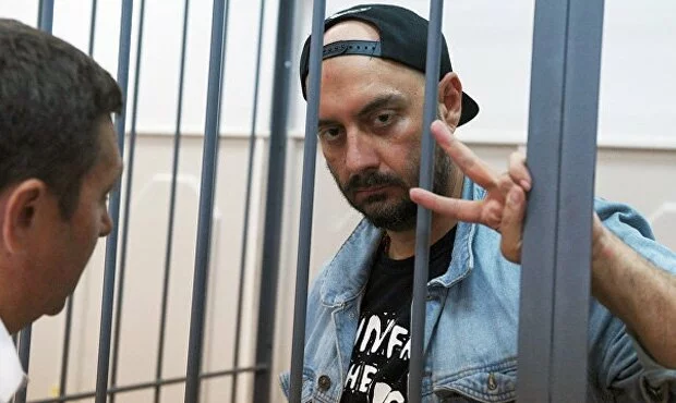 Басманный суд продлил срок домашнего ареста Кириллу Серебренникову