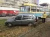 На Кирова столкнулись трамвай и Шевроле: движение электротранспорта приостановлено