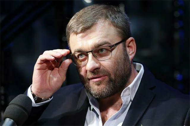 Пореченков сравнил актеров с «летчиками-испытателями» и назвал Марьянова «настоящим мужиком»