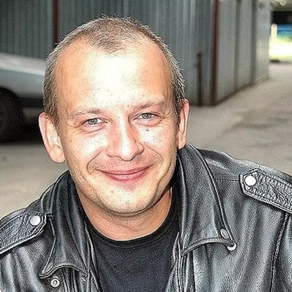 Российские звезды шокированы сообщением о смерти актера Дмитрия Марьянова