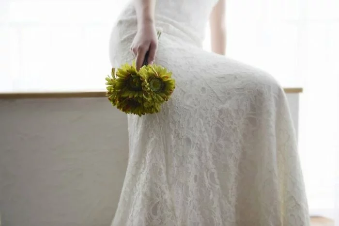 Анита Цой в свадебном платье удивила своих подписчиков в Instagram