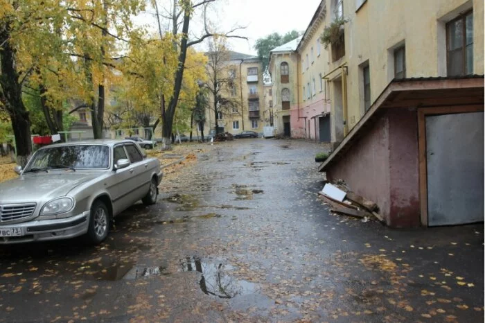 Депутаты проверили качество ремонта дорог и дворовых территорий Заволжского района