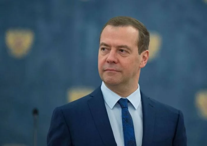 Медведев: Правительство России сохранит налоги на бизнес на прежнем уровне