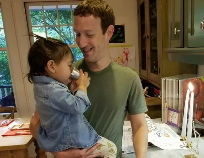 Основатель Facebook Цукерберг попросил у всех прощения и пообещал стать лучше
