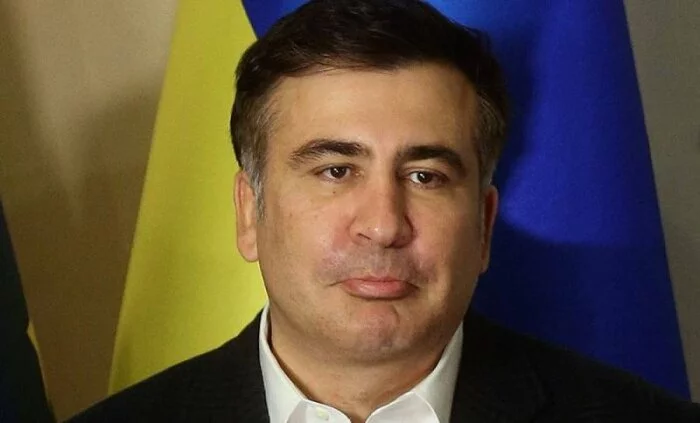 Саакашвили на митинге у Рады Украины требует отставки Порошенко