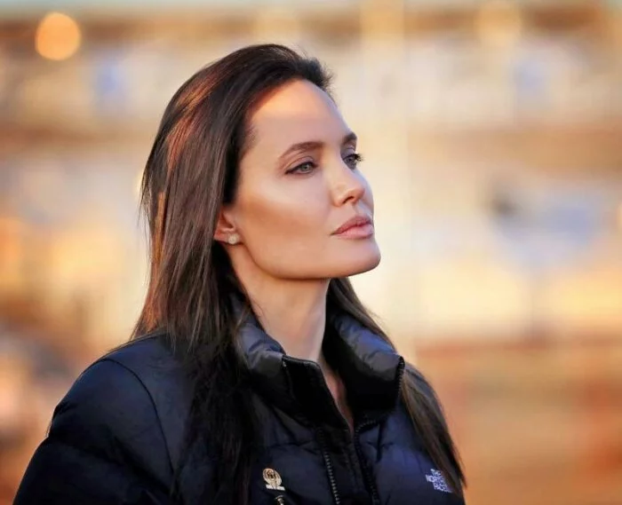 СМИ: Анджелина Джоли готова к новым отношениям