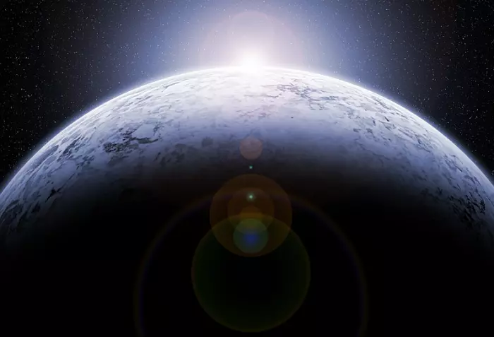 Уфологи обнаружили на снимках гиганскую планету, которая заслонила Солнце