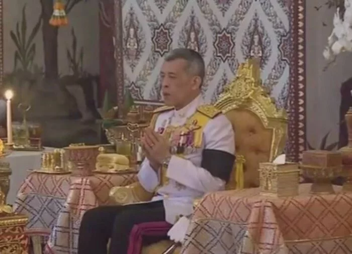 Умершего год назад короля Таиланда похоронят через 5 дней