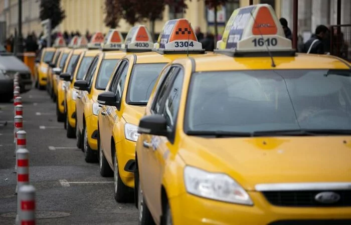 В Москве средняя стоимость проезда на такси снизилась на 3%