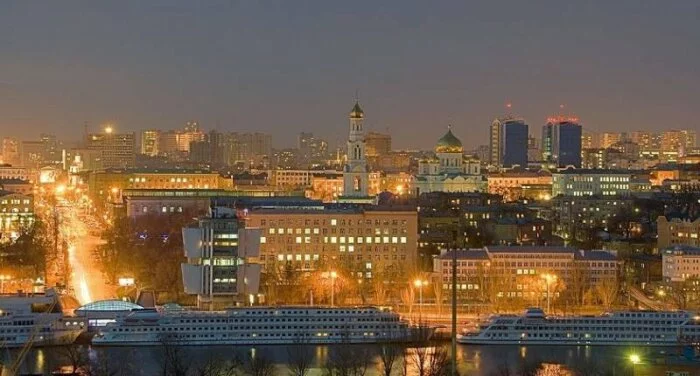 В Ростове поддерживают отопительные сети более 1 тысячи бригад коммунальщиков