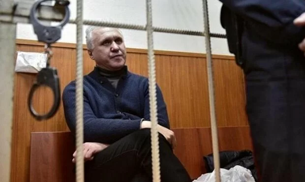 У погибшего в СИЗО бывшего топ-менеджера Роскосмоса вымогал деньги сокамерник-решальщик