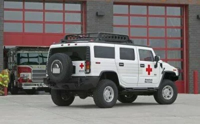 Украинская армия получила 40 медицинских автомобилей Hummer .