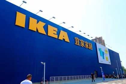 В Китайской народной республике IKEA обвинили в оскорблении незамужних женщин в рекламе посуды