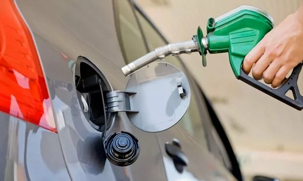 Цены на бензин в новом году преодолеют отметку в 50 рублей за литр