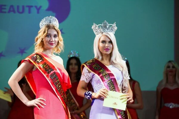 Победительницей фестиваля красоты мирового уровня стала представительница России Екатерина Рогалис