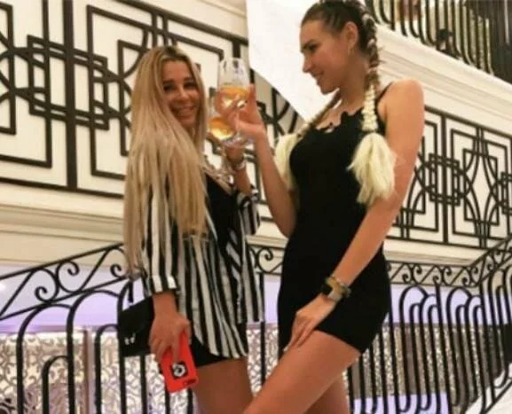 Появились слухи, что Элла Суханова провела отпуск с богатым любовником