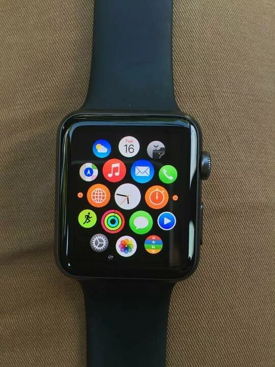 С 1 апреля Apple перестанет обновлять приложения под watchOS 1