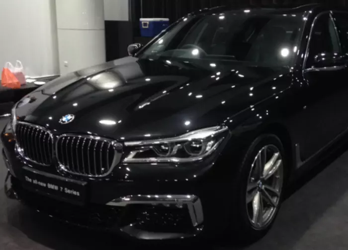 BMW 7-series на тестах не оправдал ожиданий автоэкспертов