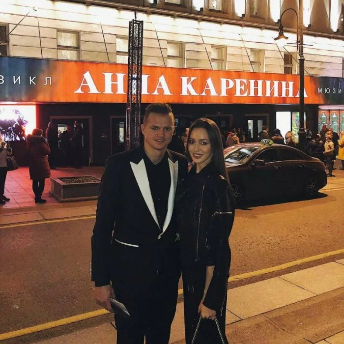 Поклонники заподозрили Дмитрия Тарасова с Анастасией Костенко во лжи
