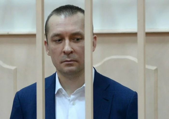 В МВД сообщили об увольнении руководителей полковника Захарченко