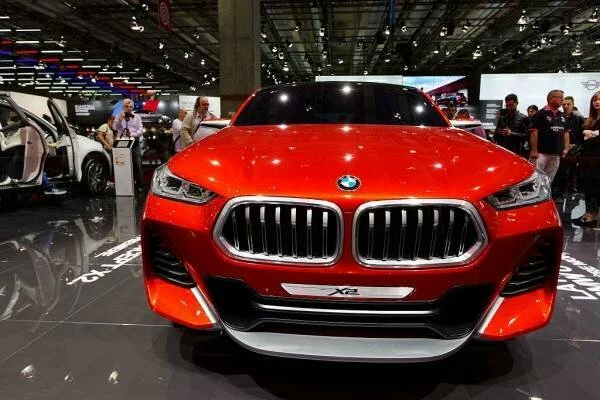Топовый кроссовер BMW X2 получит 300-сильный двигатель