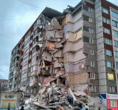 В связи с обрушением девятиэтажки в Ижевске открыли горячую линию