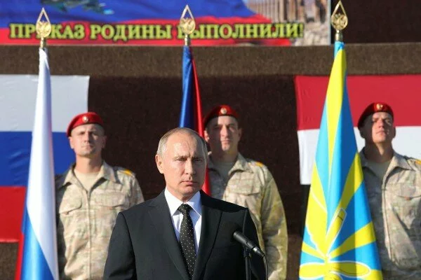 Путин пойдет на выборы как миротворец